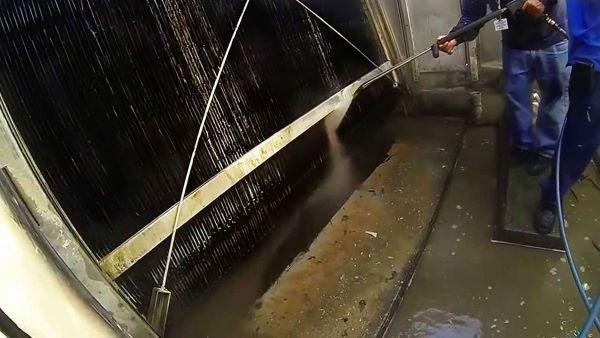 Hướng dẫn thực hiện vệ sinh tháp giải nhiệt