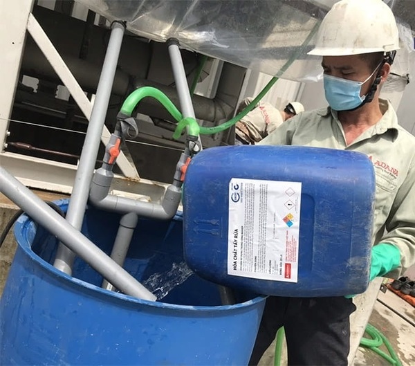 NC-300Si xử lý cáu cặn Silica trong nước tháp giải nhiệt