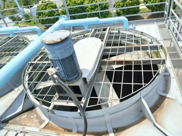 Cánh quạt quyết định hiệu quả làm mát và độ ổn định tháp giải nhiệt