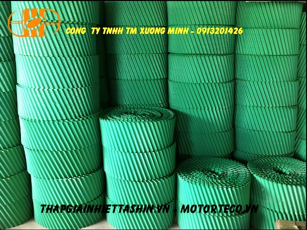 Tấm tản nhiệt PVC có trọng lượng nhẹ, dễ lắp đặt